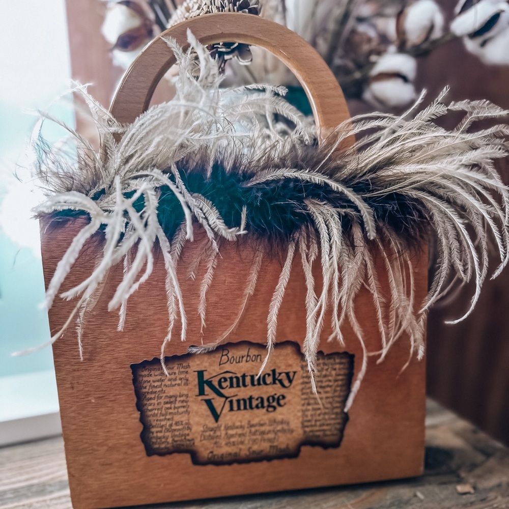 Burbon vintage Kentucky new cigars box